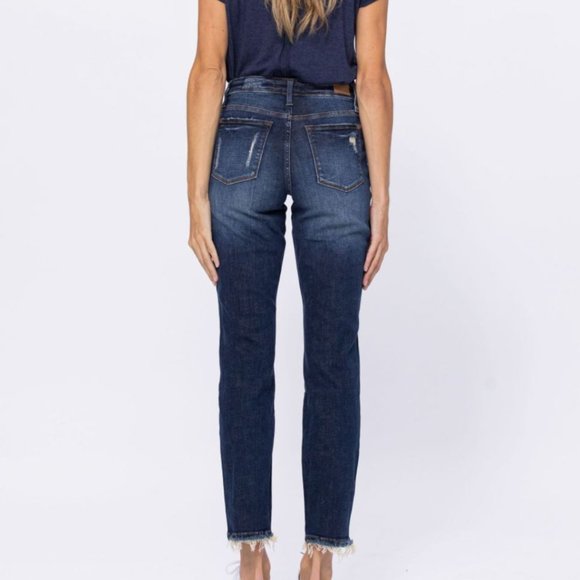 JUDY BLUE JEANS- REG &PLUS! Don't be hatin' on my Boyfriend Jeans! - Picture 7 of 8